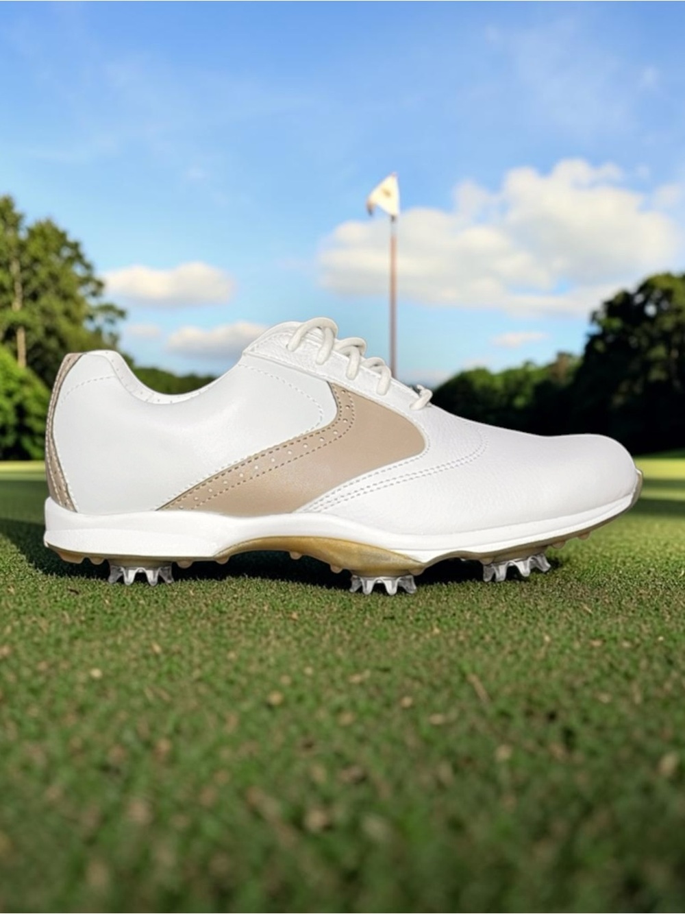 FootJoy Golf Shoes White Tan Leather Soft-Spike Womens Size 6M (Medium) NEW NWOB